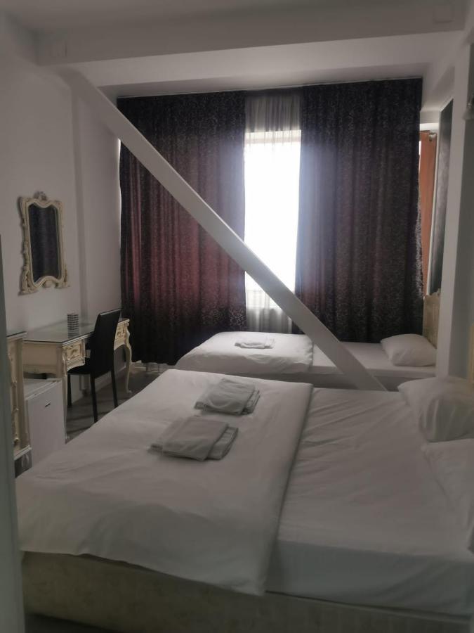 Hotel Nevis Fundeni Bukarest Exterior foto