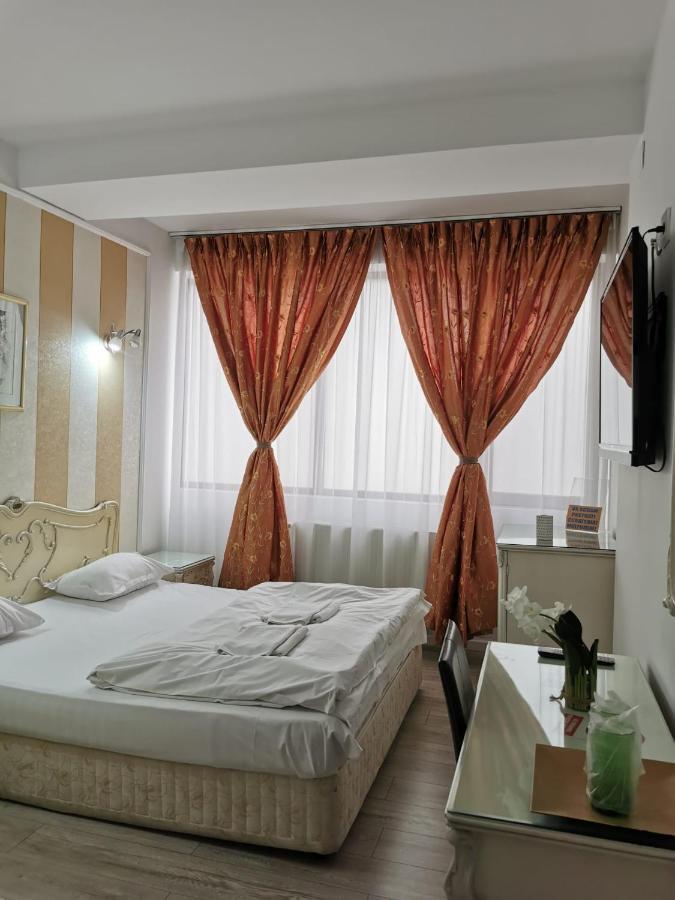 Hotel Nevis Fundeni Bukarest Exterior foto