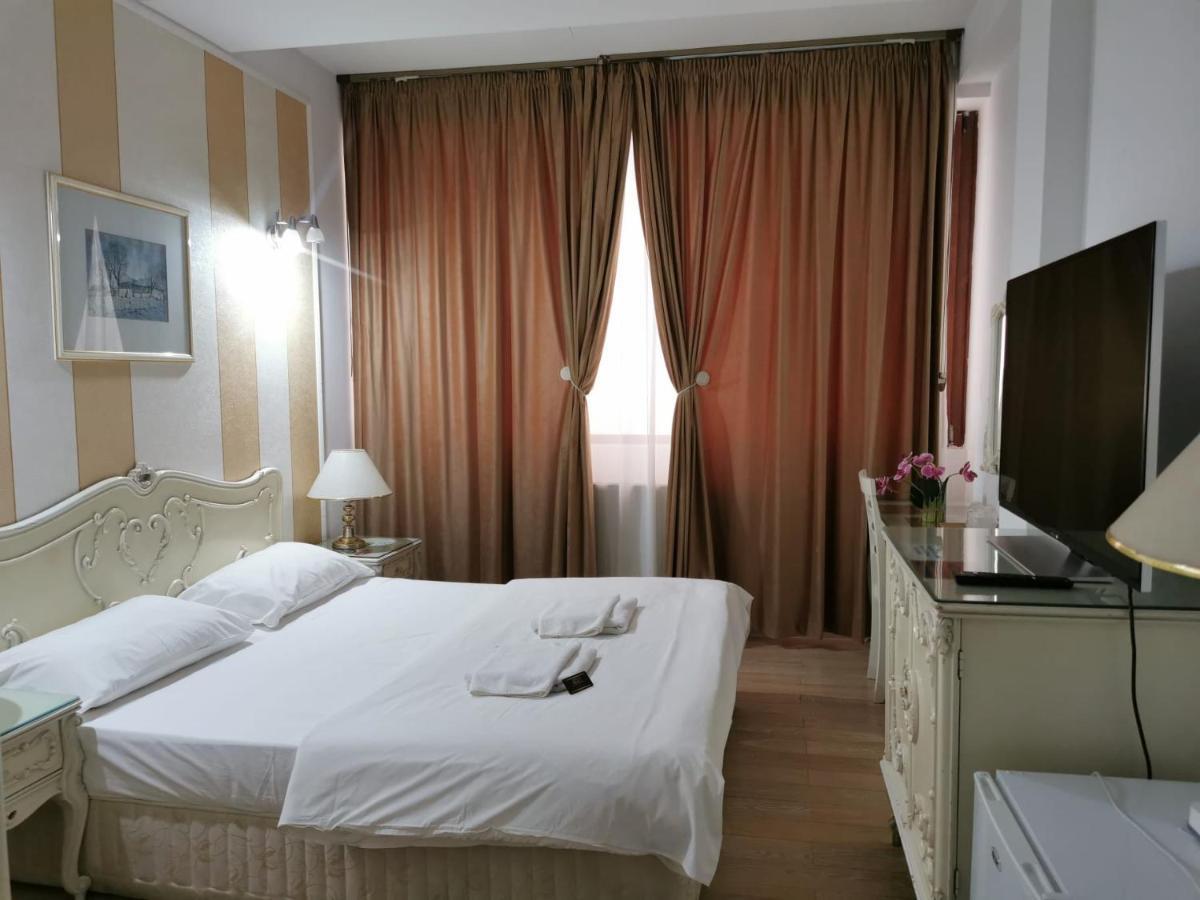 Hotel Nevis Fundeni Bukarest Exterior foto